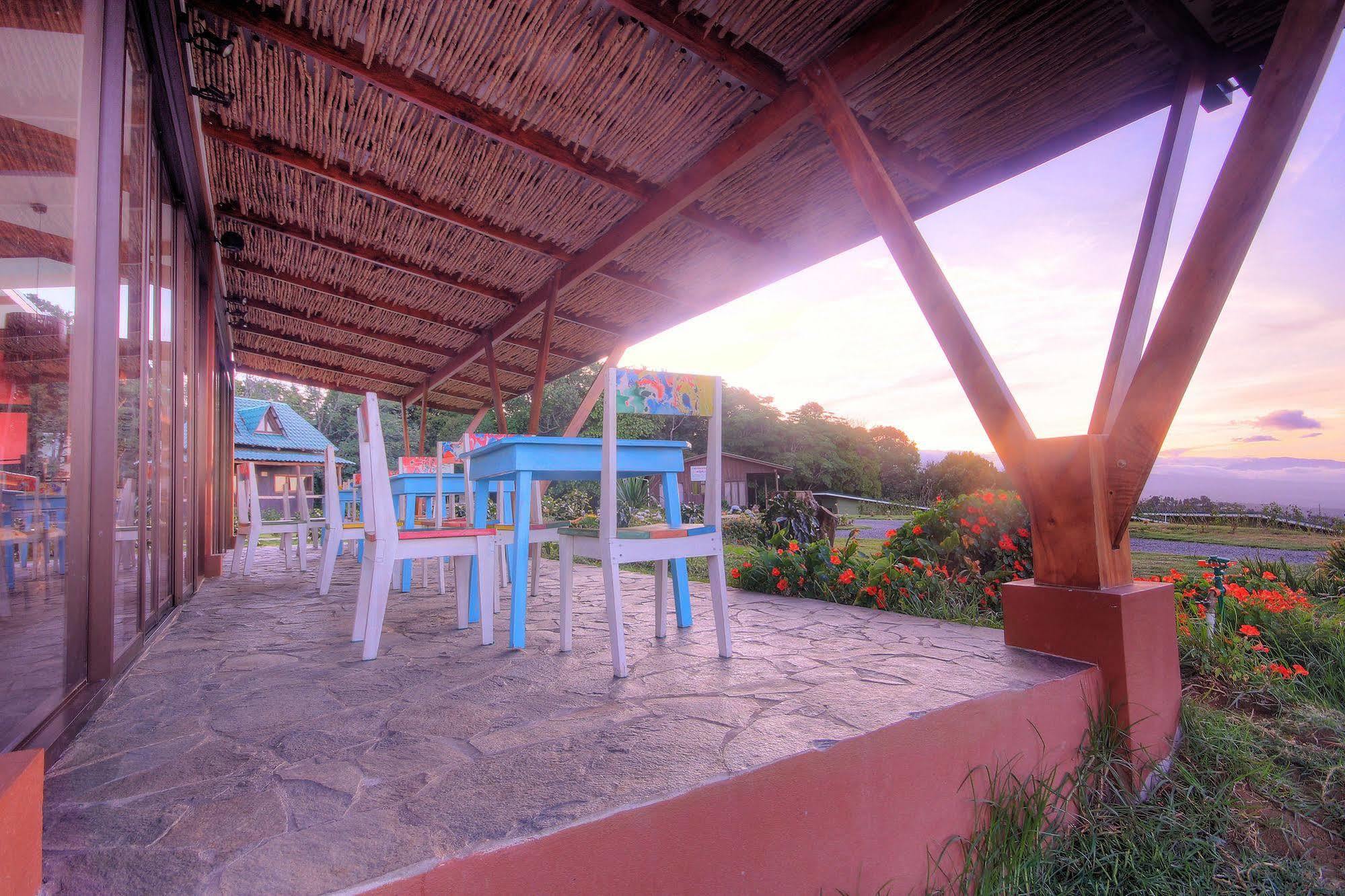Chayote Lodge Naranjo  ภายนอก รูปภาพ